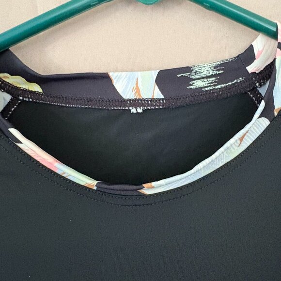 Billibong Womens Floral Black Rashguard Long Sleeve Size S Beach Swim Fishing - Picture 3 of 8